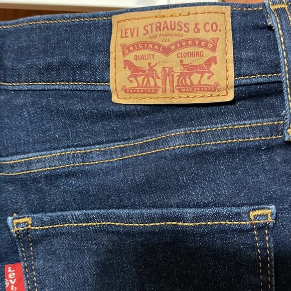 Pants - Picture 4 of 6